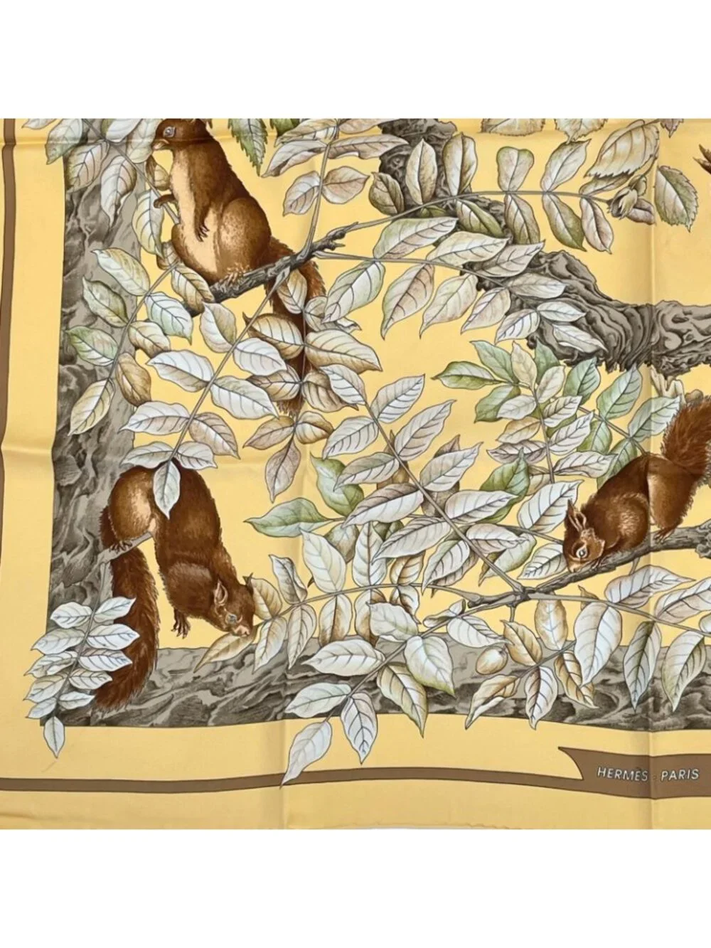Hermes Carre 90 Casse Noisette Nutcracker Squirrel Pattern Nut Scarf Silk Yellow - Picture 4 of 6